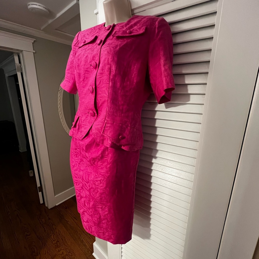 Vintage Elegant Pink Skirt Suit